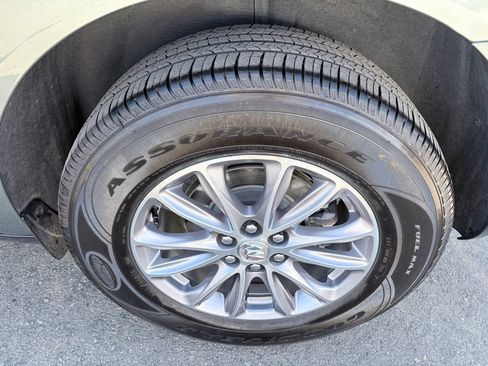 Used 2024 Buick Enclave Essence FWD image 25