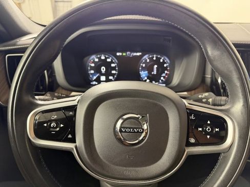 Used 2021 Volvo XC60 T5 Inscription image 12