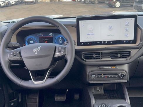 Used 2025 Ford Bronco Sport Big Bend w/ Convenience Package image 12