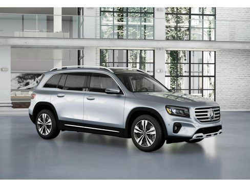 Used 2026 Mercedes-Benz GLB 250 image 11