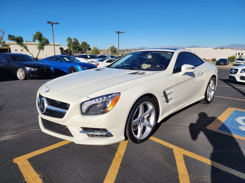 Used 2016 Mercedes-Benz SL 550 w/ Driver Assistance Package image 8