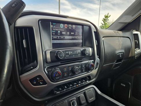 Used 2018 GMC Sierra 1500 SLT AWD/4WD image 49