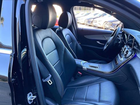 Used 2022 Mercedes-Benz GLC 300 image 9