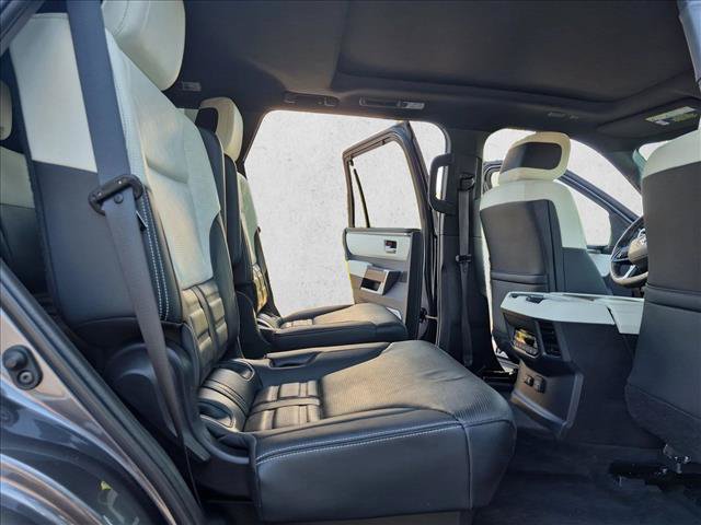 Used 2023 Toyota Sequoia Capstone AWD/4WD image 21