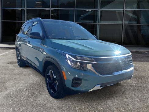 New 2026 Kia Seltos S image 3