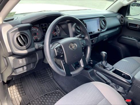 Used 2022 Toyota Tacoma SR w/ SX Package image 18