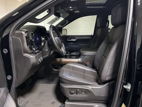 Used 2025 Chevrolet Silverado 1500 High Country w/ Midnight Edition image 21