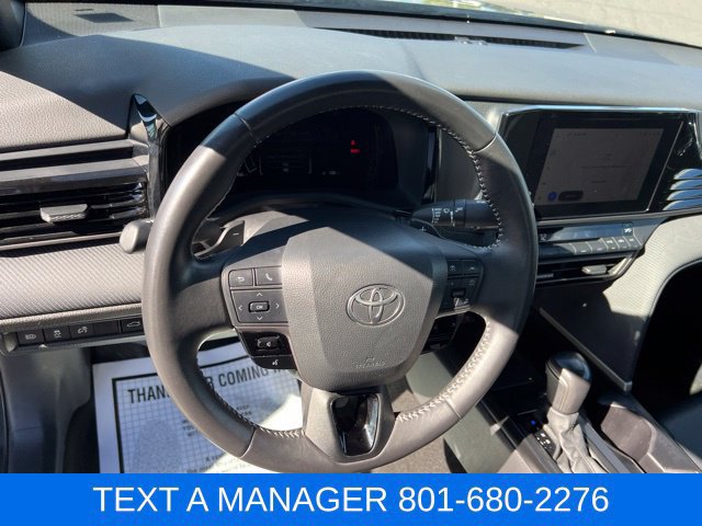 Used 2025 Toyota Camry SE FWD image 19