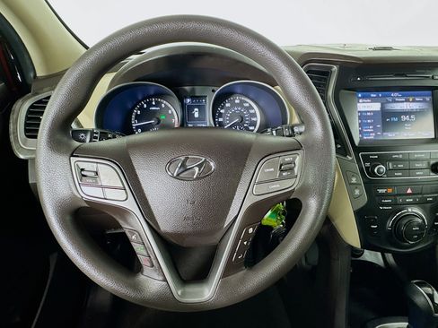 Used 2017 Hyundai Santa Fe Sport image 11