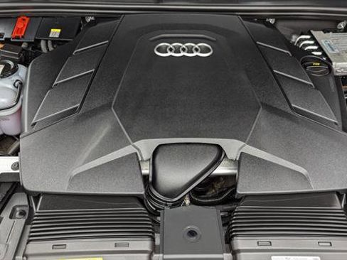 Used 2022 Audi Q7 3.0T Prestige image 28