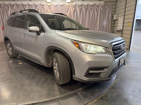 Used 2021 Subaru Ascent Premium w/ Convenience Package image 2