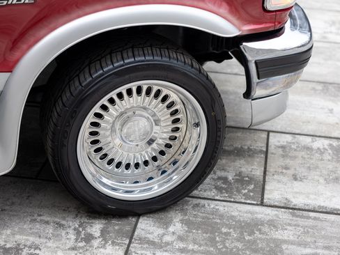 Used 1994 Ford F150 XL image 16