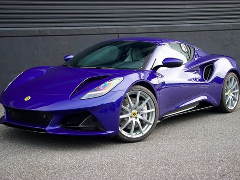 Used 2025 Lotus Emira image 1