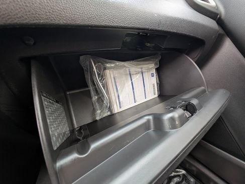 Used 2017 Chevrolet Trax LT w/ LT Convenience Package image 27