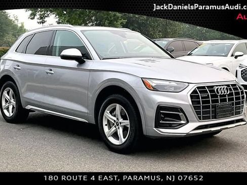 Used 2023 Audi Q5 Premium w/ Convenience Package AWD/4WD image 9