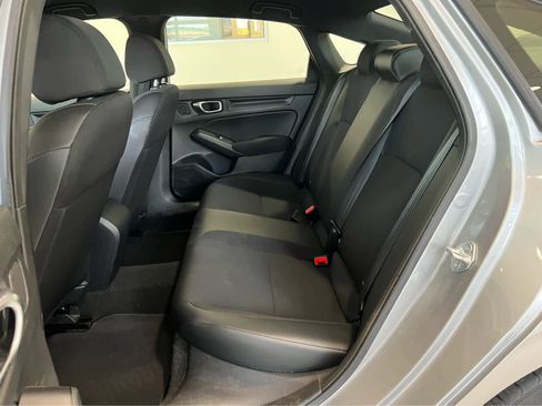 Used 2023 Honda Civic Sport image 11