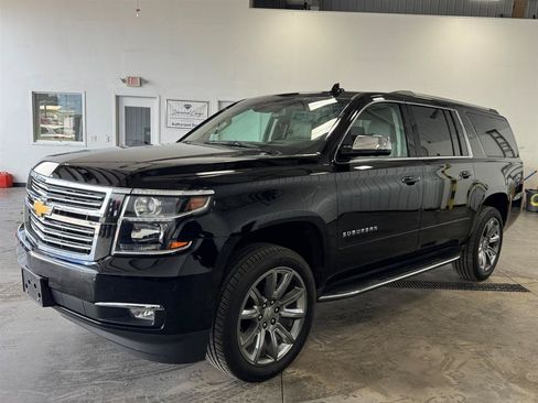 Used 2018 Chevrolet Suburban Premier AWD/4WD image 27