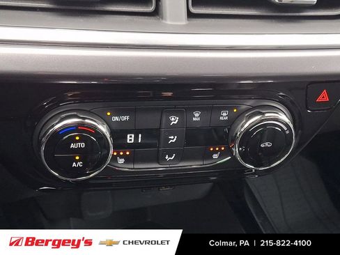 Used 2025 Chevrolet Trax ACTIV w/ Driver Confidence Package image 18