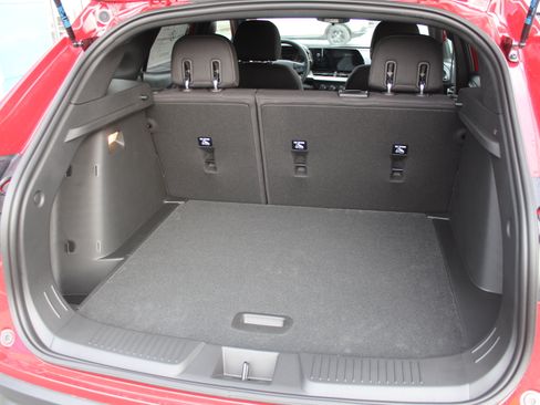 New 2026 Chevrolet Trax RS w/ Driver Confidence Package image 17