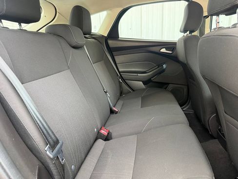 Used 2015 Hyundai Veloster Turbo w/ Option Group 04 FWD image 18