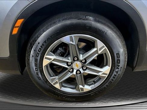 Used 2024 Chevrolet Blazer LT w/ Convenience Package FWD image 31