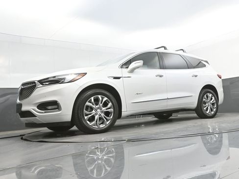 Used 2021 Buick Enclave Avenir w/ Avenir Technology Package AWD/4WD image 35