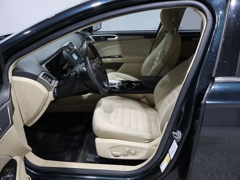 Used 2014 Ford Fusion SE image 11