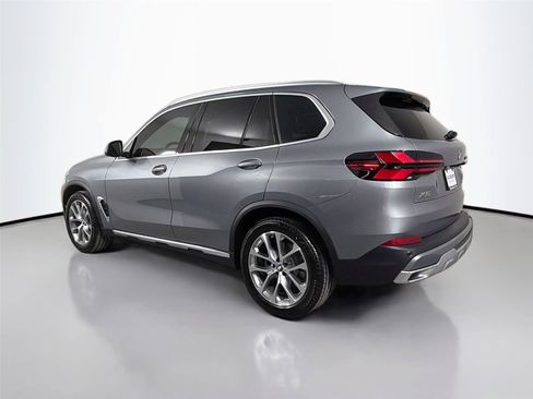 New 2026 BMW X5 xDrive40i w/ Climate Comfort Package AWD/4WD image 7
