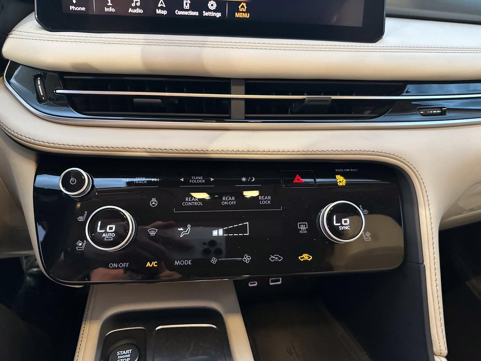 Used 2024 INFINITI QX60 Luxe FWD image 18