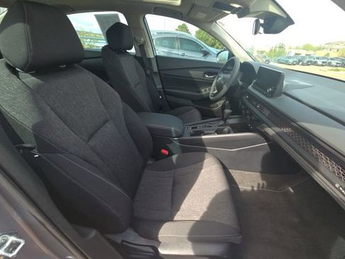 Used 2025 Honda Accord SE image 15