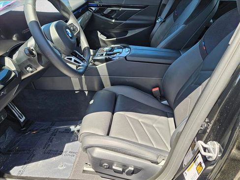 Used 2026 BMW 530i w/ M Sport Package RWD image 15