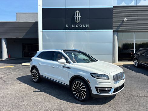 Certified 2020 Lincoln Nautilus Black Label w/ Class II Trailer Tow Package AWD/4WD image 1