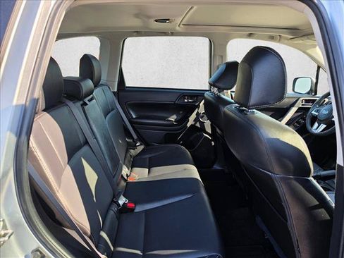 Used 2018 Subaru Forester 2.5i Limited AWD/4WD image 12