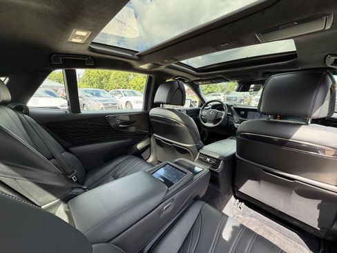 Used 2019 Lexus LS 500 RWD image 36