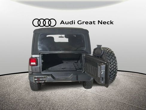 Used 2023 Jeep Wrangler Unlimited Sport AWD/4WD image 21