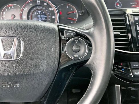 Used 2017 Honda Accord EX-L image 24