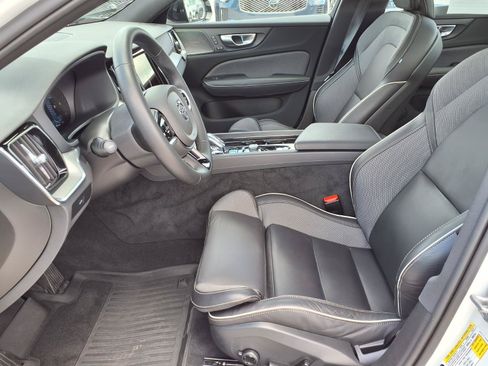 Certified 2024 Volvo S60 B5 Plus w/ Climate Package AWD/4WD image 21