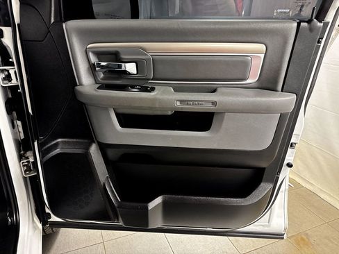 Used 2020 RAM 1500 Classic SLT image 17