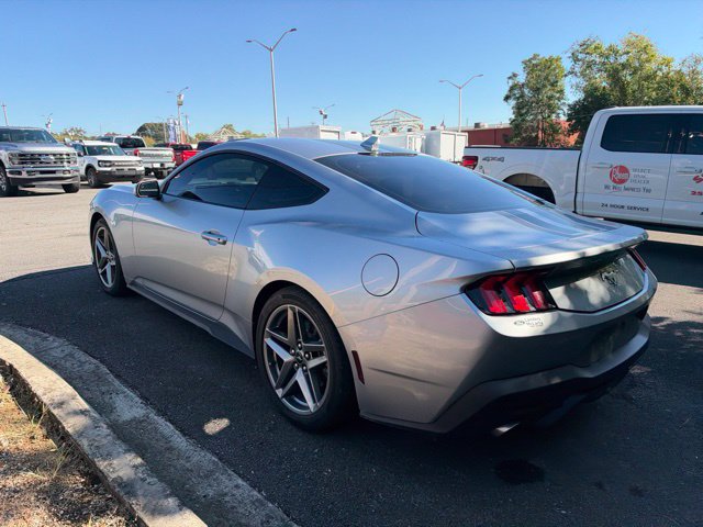 Used 2025 Ford Mustang Coupe RWD image 7