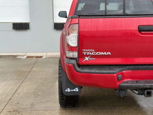 Used 2015 Toyota Tacoma Pickup 4D 5 ft w/ TRD Sport Package image 27