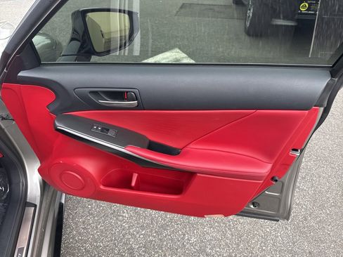 Used 2022 Lexus IS 350 F Sport image 31