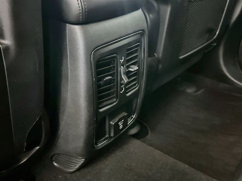 Used 2021 Jeep Grand Cherokee Laredo X AWD/4WD image 27