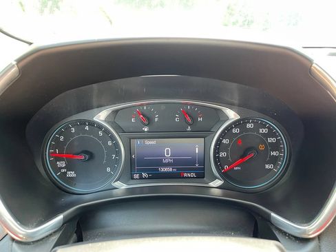 Used 2019 Chevrolet Equinox LT FWD image 7