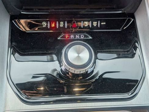 New 2026 Jeep Grand Wagoneer 2WD image 21