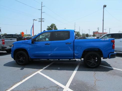 Used 2025 Chevrolet Silverado 1500 Custom w/ Turbomax Blackout Package AWD/4WD image 6