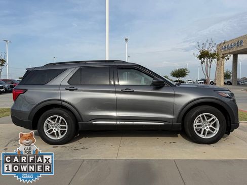 Used 2025 Ford Explorer Active RWD image 18