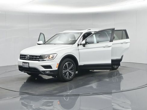 Used 2019 Volkswagen Tiguan SEL image 34