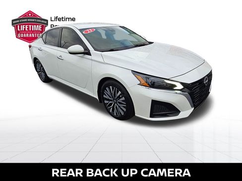 Used 2023 Nissan Altima 2.5 SV image 6