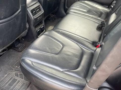 Used 2016 Ford Edge Titanium w/ Equipment Group 302A FWD image 7