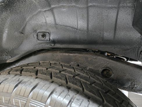 Used 2002 Isuzu Rodeo Sport RWD image 29